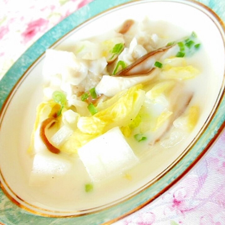 ウェイパーｄｅ❤椎茸と焼売と白菜のミルクスープ❤